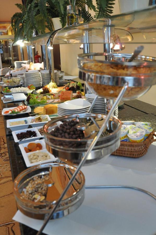 Piramida Park Hotel & Wellness Tychy Eksteriør billede