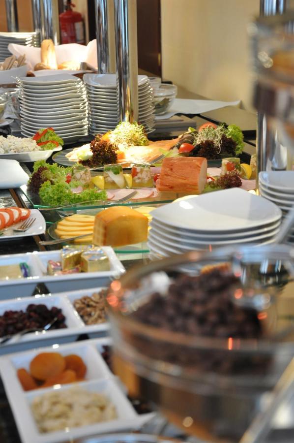 Piramida Park Hotel & Wellness Tychy Eksteriør billede