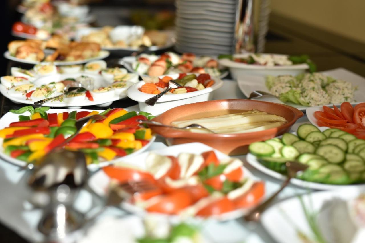 Piramida Park Hotel & Wellness Tychy Eksteriør billede