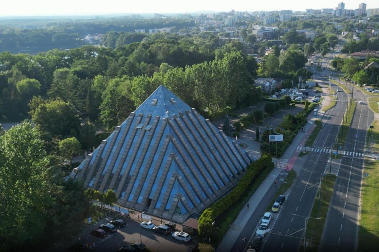 Piramida Park Hotel & Wellness Tychy Eksteriør billede