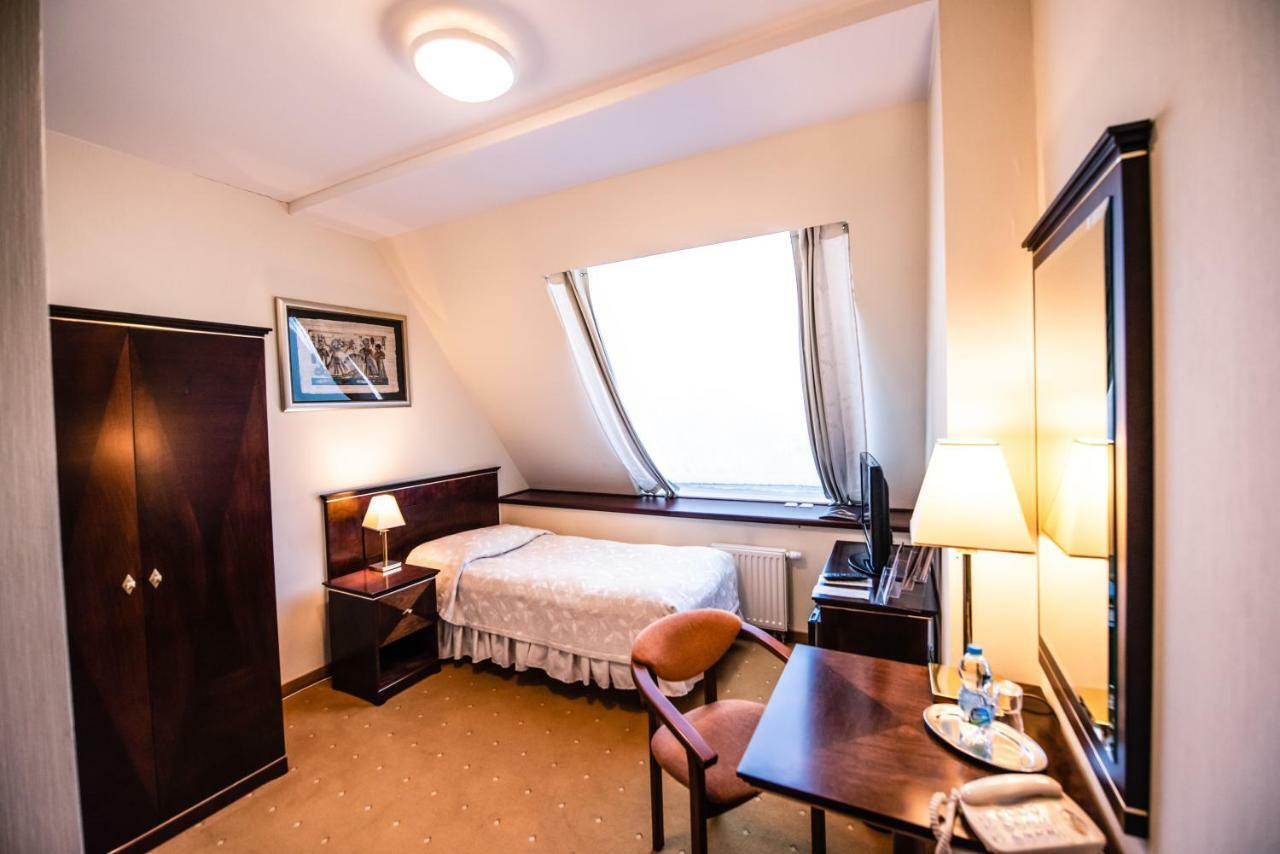 Piramida Park Hotel & Wellness Tychy Eksteriør billede