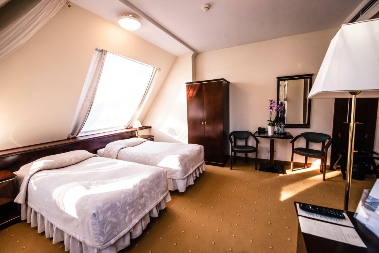 Piramida Park Hotel & Wellness Tychy Eksteriør billede