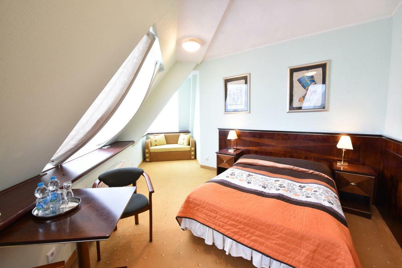 Piramida Park Hotel & Wellness Tychy Eksteriør billede